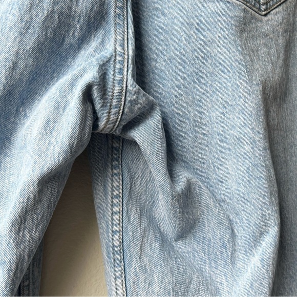 Abercrombie and Fitch 90's Relaxed High Rise Curve Love Light Wash Blue Sz 33L - Picture 9 of 12